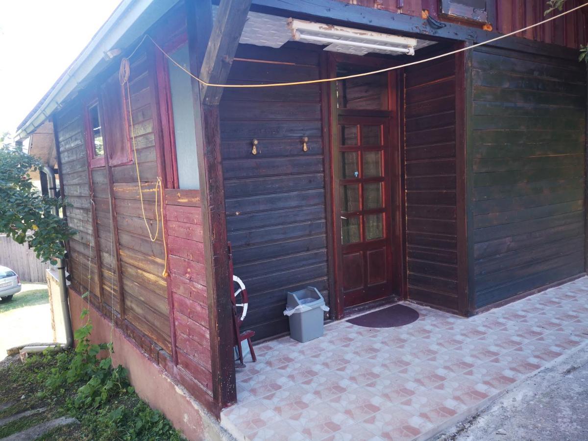 Vikendica Kod Brice Apartment Jevtici Exterior photo